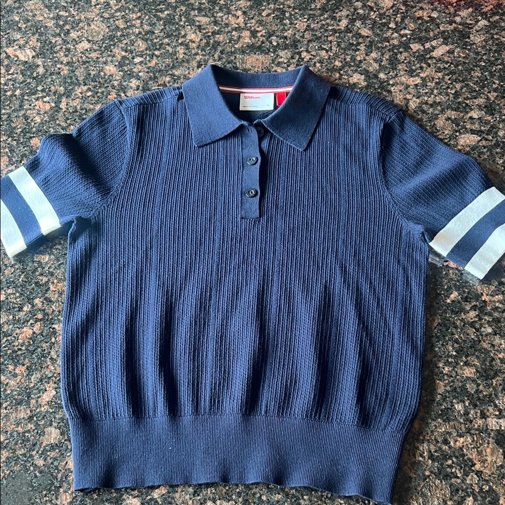 Wilson Navy Polo blue and White small golf  like new